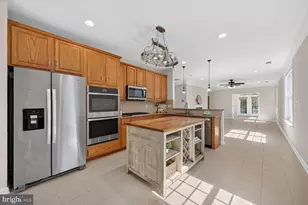 20598 Crescent Pointe Pl, Ashburn, VA 20147 - Photo 4