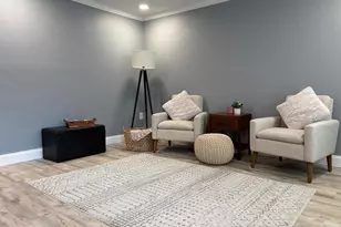 43 Bickel Ct, Sterling, VA 20165 - Photo 2