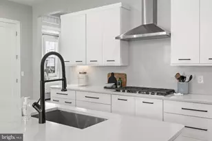 43442 Croson Ln, Ashburn, VA 20148 - Photo 16