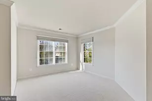 43694 Frost Ct, Ashburn, VA 20147 - Photo 34