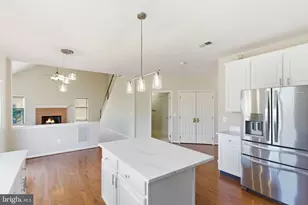 43694 Frost Ct, Ashburn, VA 20147 - Photo 16
