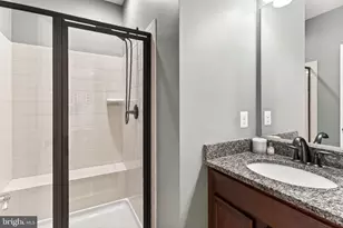 42308 Guildhall Dr, Ashburn, VA 20148 - Photo 14