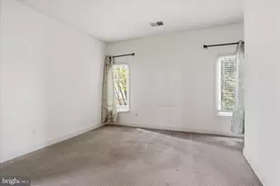 23059 Bronstein Ln, Brambleton, VA 20148 - Photo 42