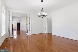 23059 Bronstein Ln, Brambleton, VA 20148 - Photo 14