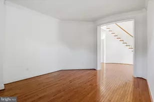 23059 Bronstein Ln, Brambleton, VA 20148 - Photo 16
