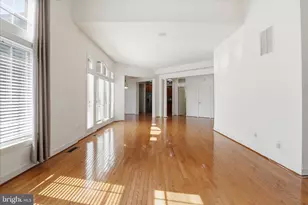 23059 Bronstein Ln, Brambleton, VA 20148 - Photo 20