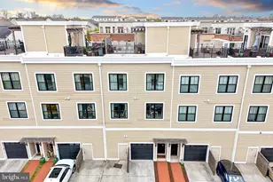 43567 Michigan Sq, Leesburg, VA 20176 - Photo 1