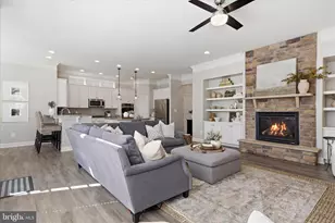 42787 Chatelain Cir, Brambleton, VA 20148 - Photo 16