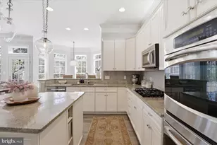 42787 Chatelain Cir, Brambleton, VA 20148 - Photo 22