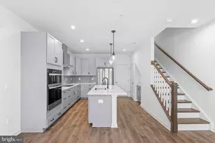 19714 Misty Moss Sq, Ashburn, VA 20147 - Photo 4