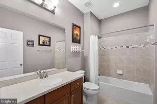 15806 Waterford Creek Cir, Hamilton, VA 20158 - Photo 48