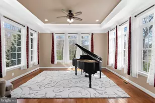 15806 Waterford Creek Cir, Hamilton, VA 20158 - Photo 14