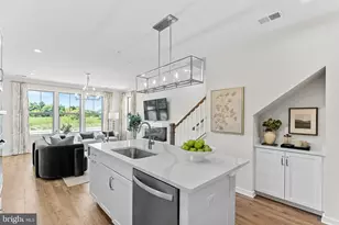 6 Sepia Square, Ashburn, VA 20147 - Photo 4