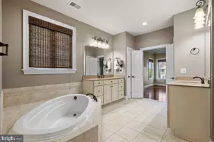 42470 Fawn Meadow Pl, Chantilly, VA 20152 - Photo 40