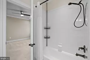 42470 Fawn Meadow Pl, Chantilly, VA 20152 - Photo 28