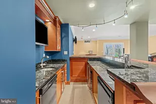 24176 Spring Meadow Cir, Aldie, VA 20105 - Photo 44