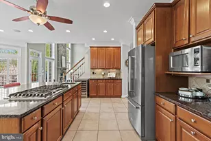 24176 Spring Meadow Cir, Aldie, VA 20105 - Photo 12