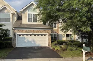 19913 Naples Lakes Terrace, Ashburn, VA 20147 - Photo 4