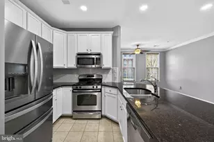 19464 Promenade Dr, Leesburg, VA 20176 - Photo 10