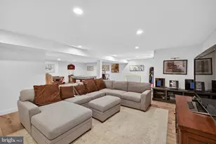 43918 Cheltenham Cir, Ashburn, VA 20147 - Photo 46