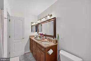 43918 Cheltenham Cir, Ashburn, VA 20147 - Photo 24