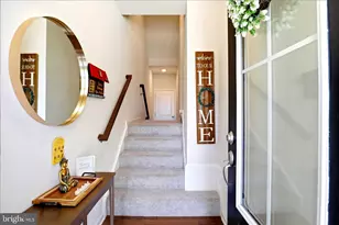 920 California Dr NE, Leesburg, VA 20176 - Photo 4