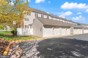 42465 Regal Wood Dr, Brambleton, VA 20148 - Photo 14