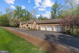 22030 Watson Rd, Leesburg, VA 20175 - Photo 4