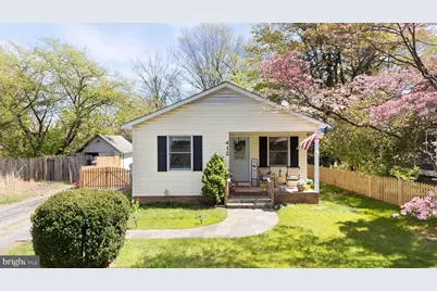 412 S Maple Avenue, Purcellville, VA 20132 - Photo 1