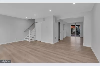 222 N Auburn Drive, Sterling, VA 20164 - Photo 4