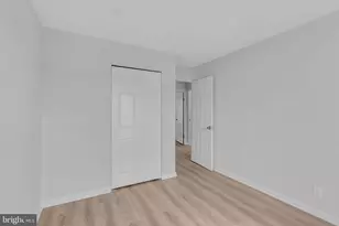 222 N Auburn Dr, Sterling, VA 20164 - Photo 14