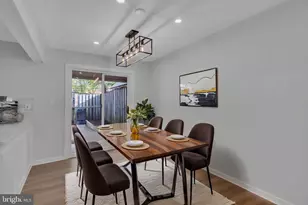 222 N Auburn Dr, Sterling, VA 20164 - Photo 10