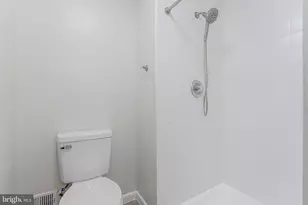 46 Wedgedale Dr, Sterling, VA 20164 - Photo 14