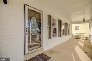 203 Keyes Ct, Sterling, VA 20164 - Photo 12