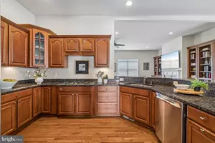 42010 Mill Quarter Pl, Ashburn, VA 20148 - Photo 16