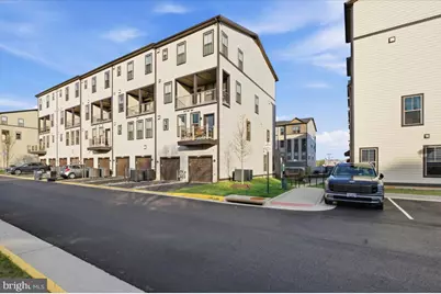 46037 Woodpecker Square, Sterling, VA 20165 - Photo 30