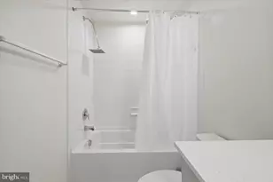 46037 Woodpecker Sq, Sterling, VA 20165 - Photo 22