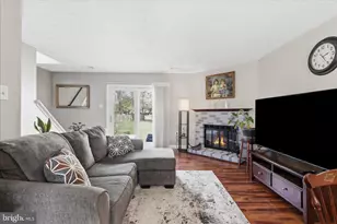 1004 Wythe Ct NE, Leesburg, VA 20176 - Photo 12