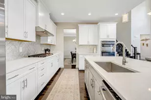 23311 Silcott Woods Terrace, Ashburn, VA 20148 - Photo 10