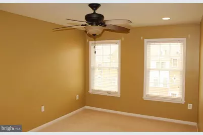 47567 Royal Burnham Terrace, Sterling, VA 20165 - Photo 18