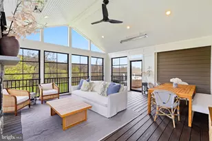 35264 Greyfriar Dr, Round Hill, VA 20141 - Photo 2
