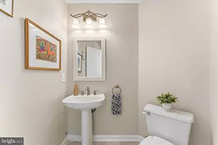 47187 Brasswood Pl, Potomac Falls, VA 20165 - Photo 16