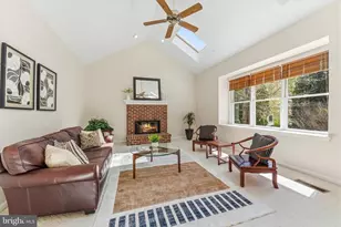 47187 Brasswood Pl, Potomac Falls, VA 20165 - Photo 12