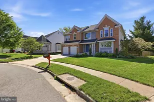 43943 Rochelle Ct, Ashburn, VA 20147 - Photo 2