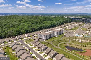 21630 Hawksbill High Cir, Sterling, VA 20164 - Photo 68