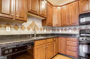 25859 Kirkwood Square, Chantilly, VA 20152 - Photo 14