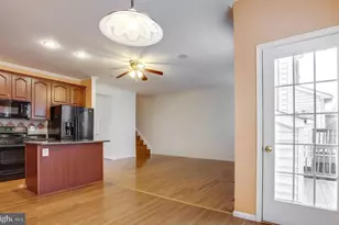 25859 Kirkwood Square, Chantilly, VA 20152 - Photo 16