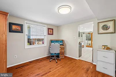 250 E Juniper Avenue E, Sterling, VA 20164 - Photo 18