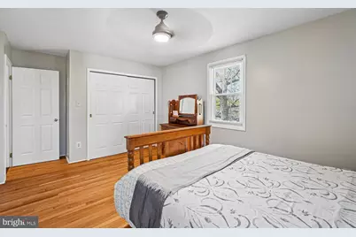 250 E Juniper Avenue E, Sterling, VA 20164 - Photo 36