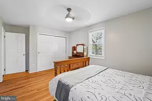 250 E Juniper Ave E, Sterling, VA 20164 - Photo 36